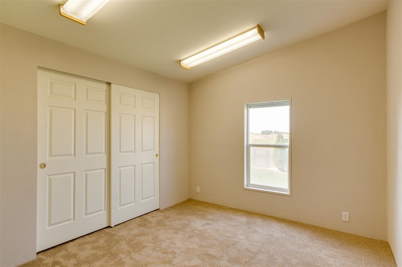 2515 S Coulee Hite Rd - Photo 15
