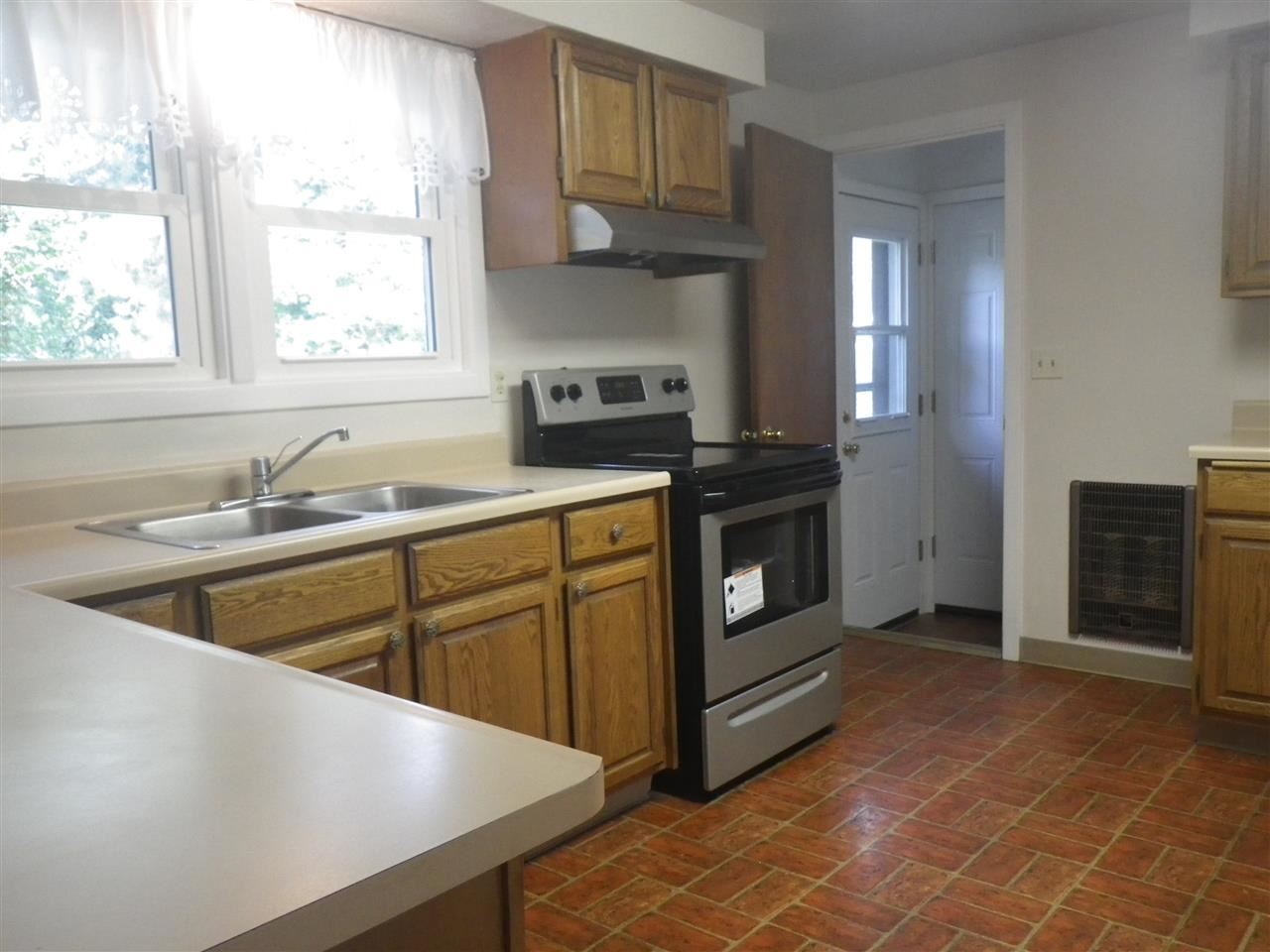 1610 S Clinton Rd - Photo 5