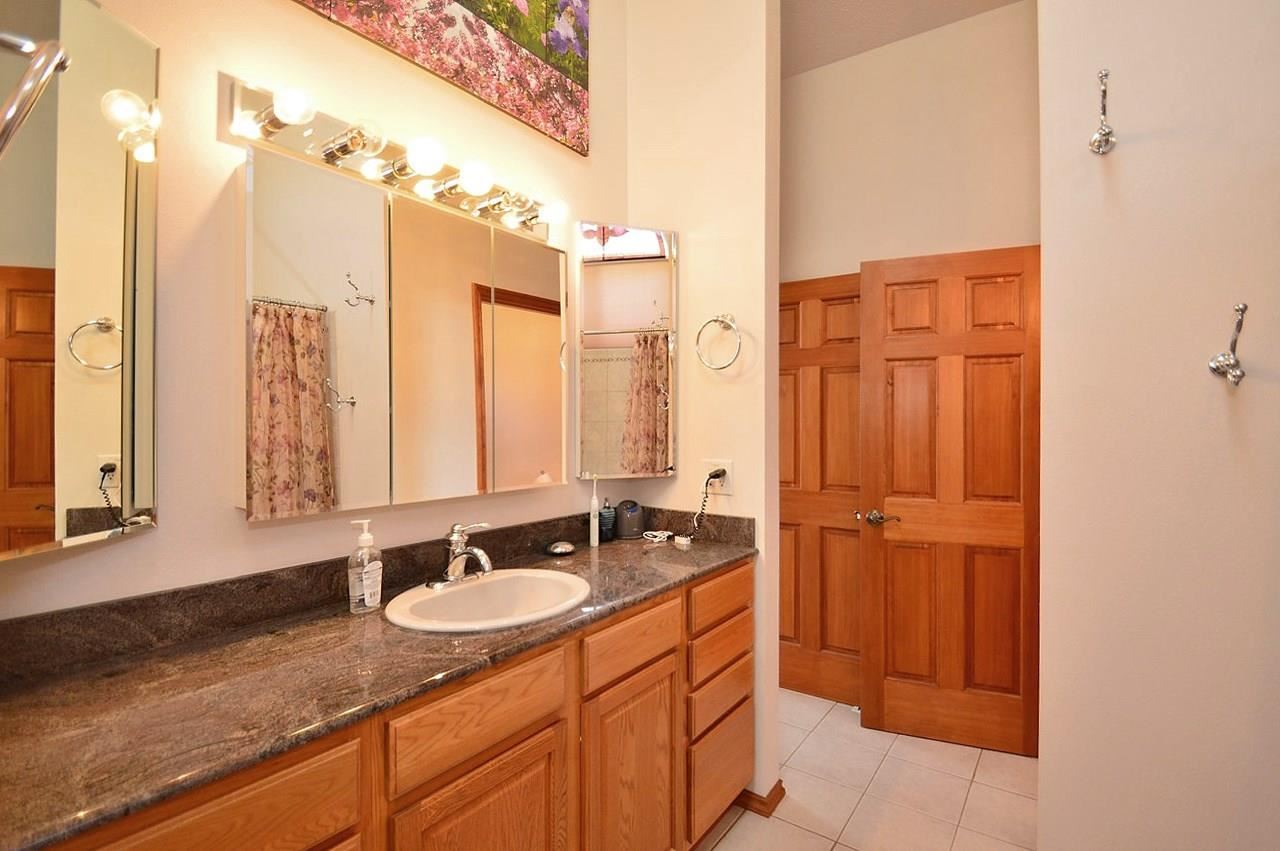 8515 N Northview Rd - Photo 11