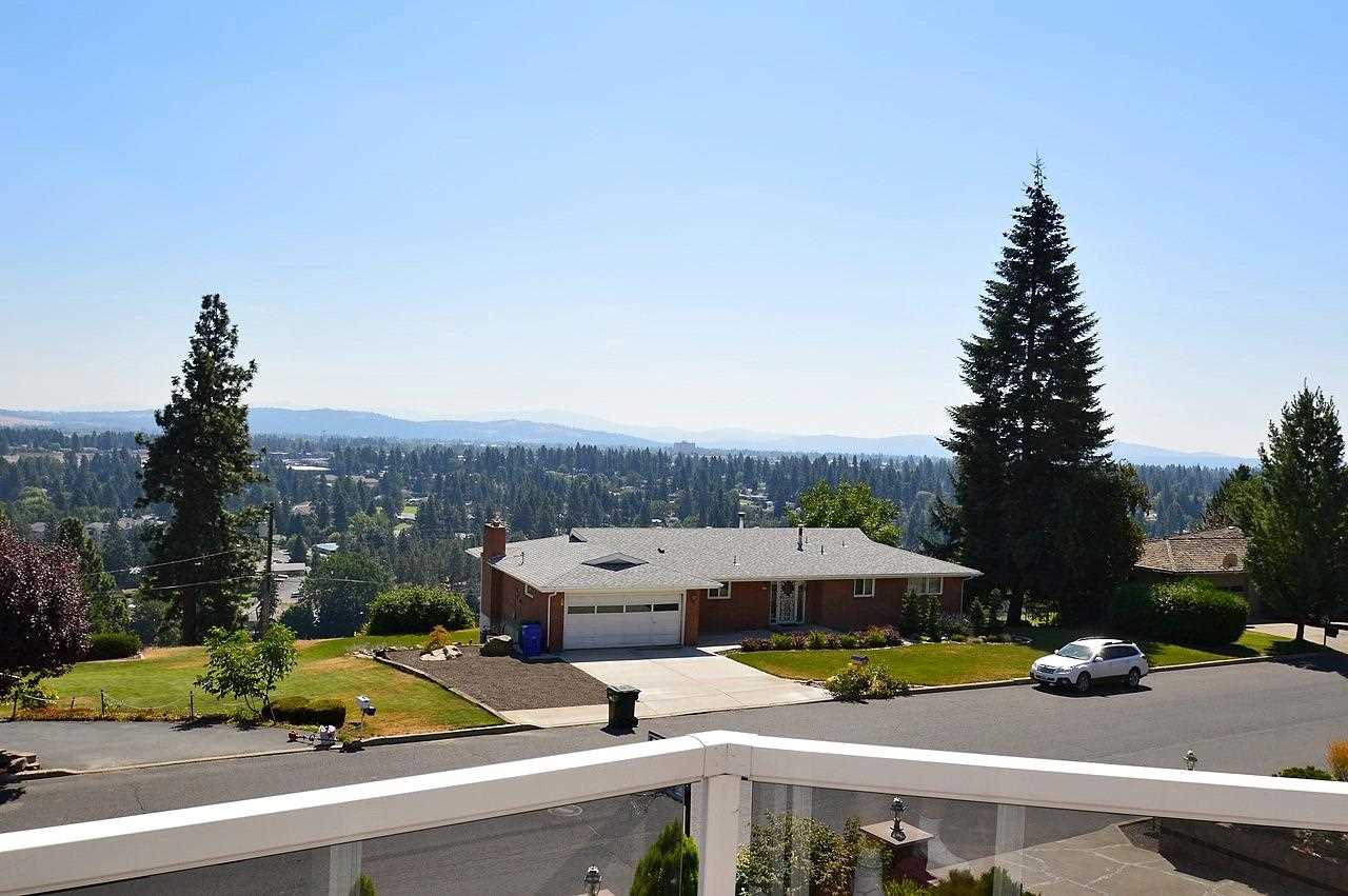 8515 N Northview Rd - Photo 10