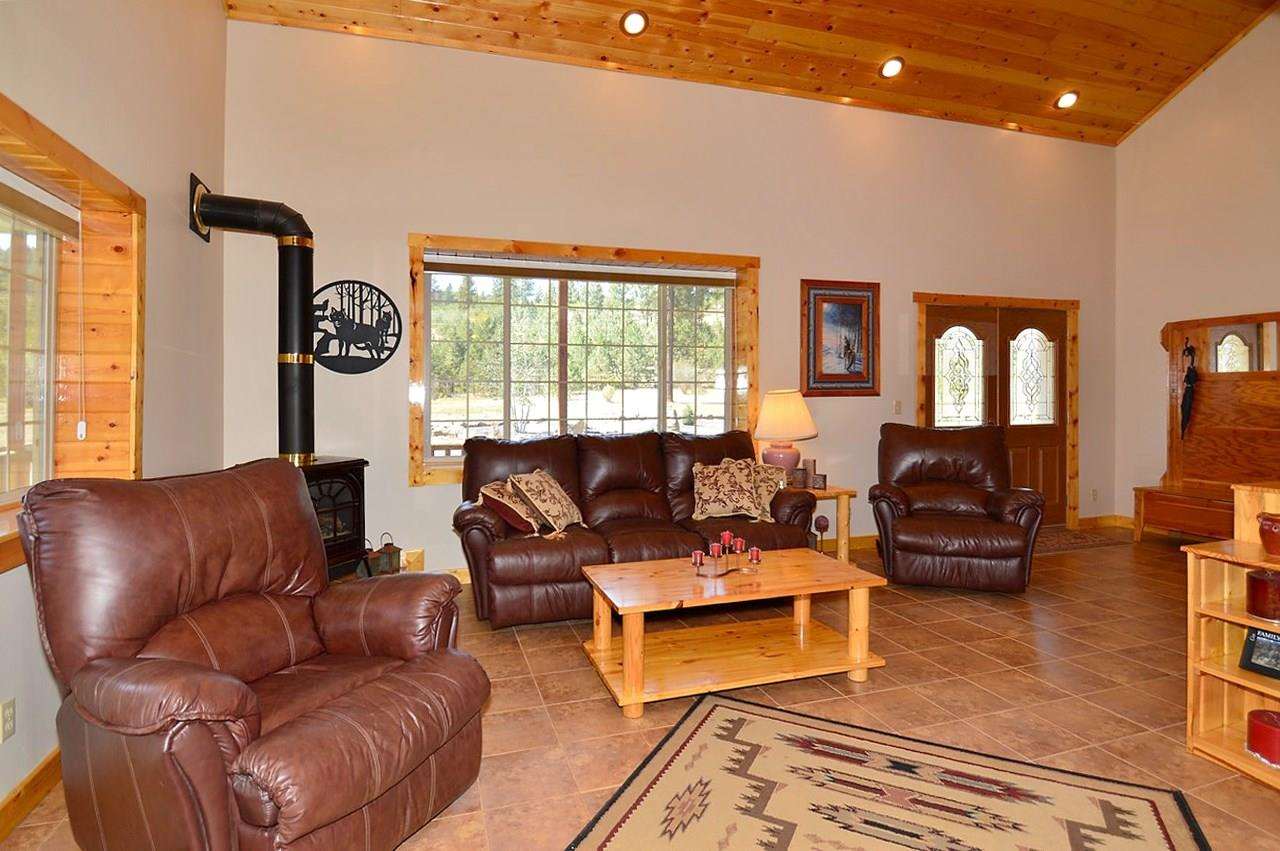 5704 N Garfield Rd - Photo 4