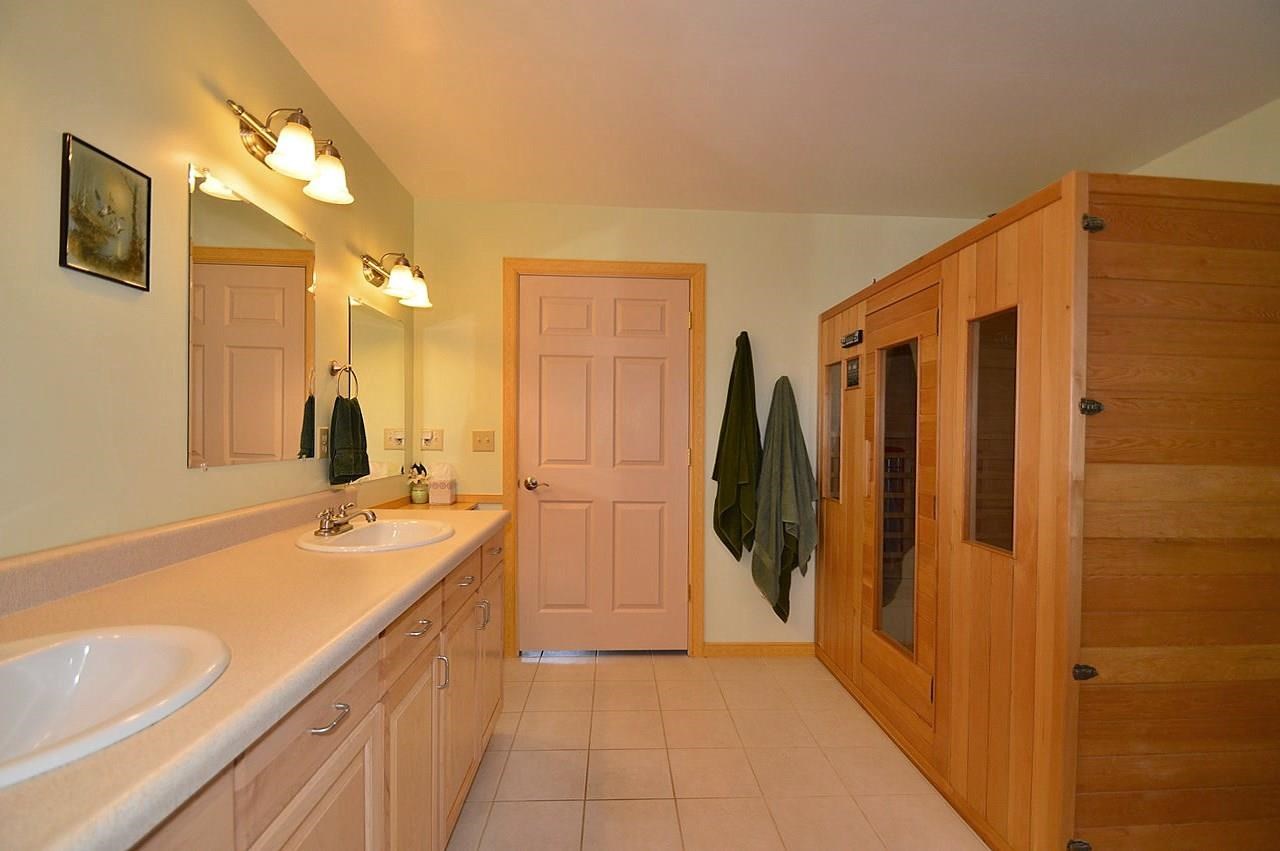 5704 N Garfield Rd - Photo 10