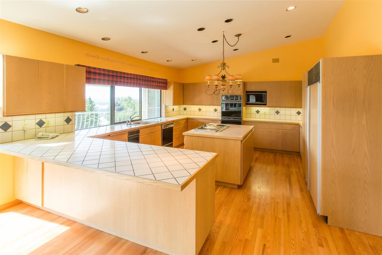 4908 E 65th Ave - Photo 4
