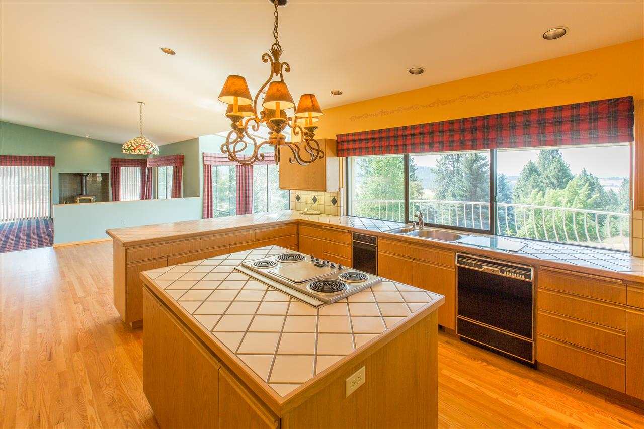 4908 E 65th Ave - Photo 5