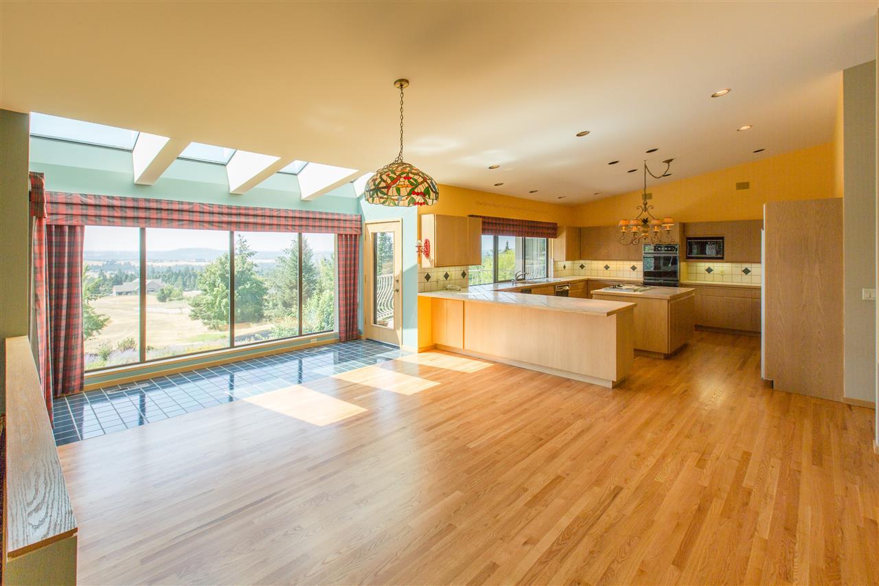 4908 E 65th Ave - Photo 7