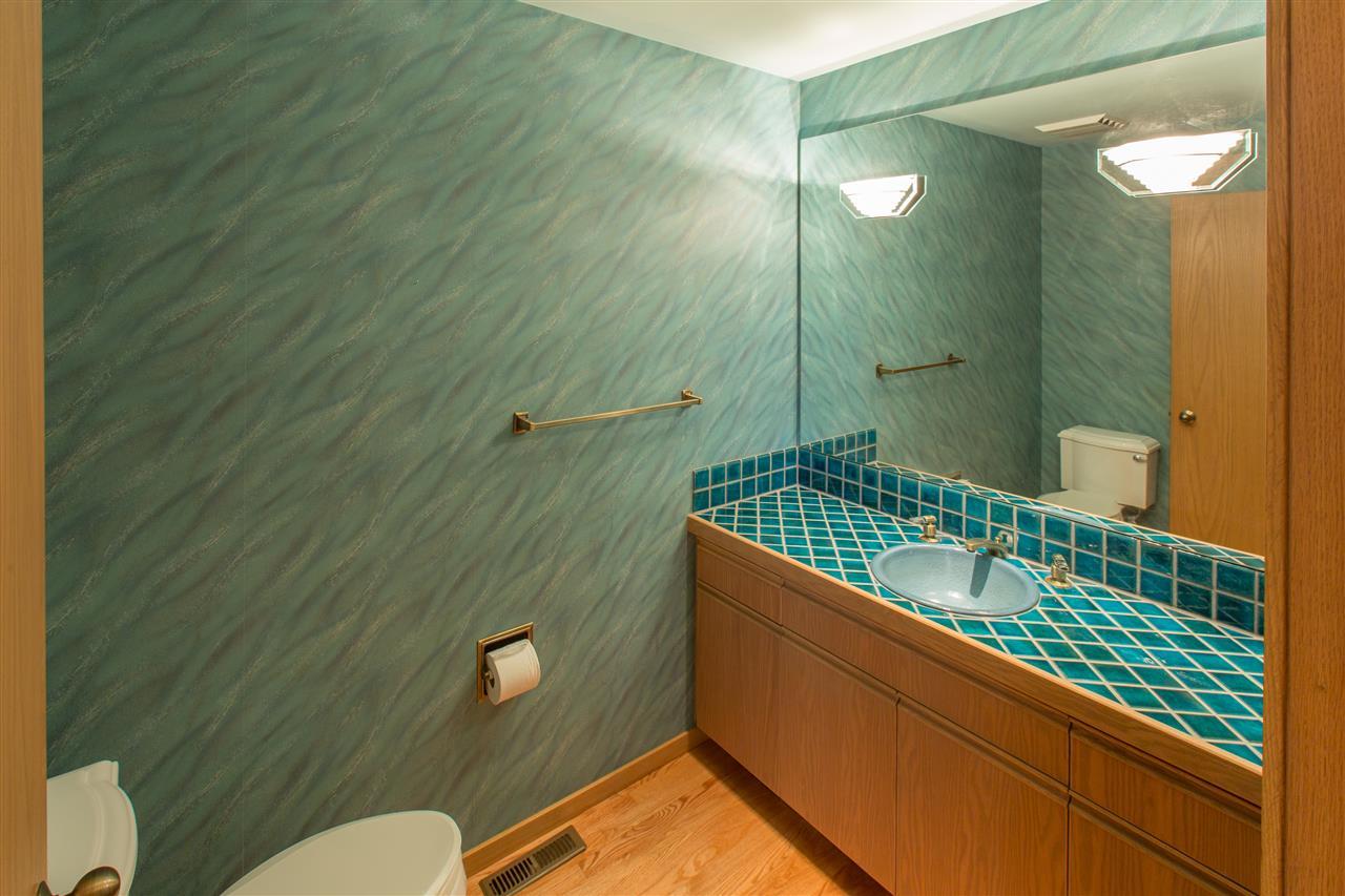 4908 E 65th Ave - Photo 9