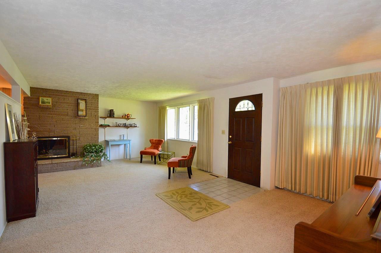 6903 N Normandie St - Photo 3