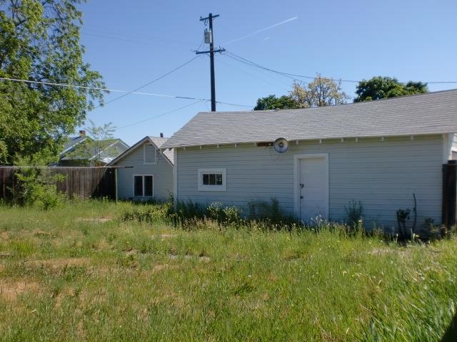 1611 E Olympic - Photo 13