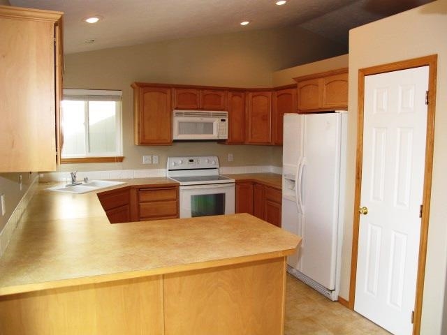 3627 E 23rd Ave - Photo 3