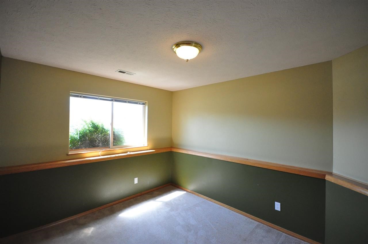 2303 Lilac Ct - Photo 11