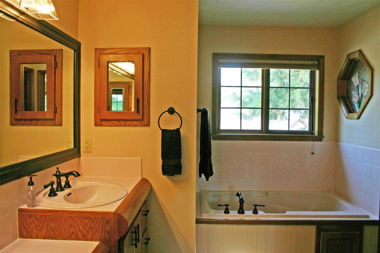 3812 E 48th Ave - Photo 18
