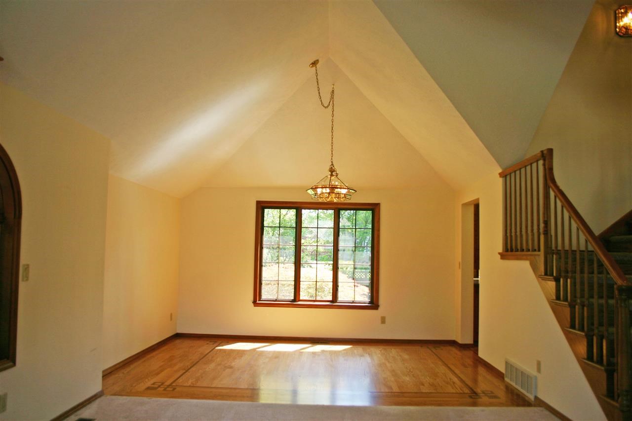 3812 E 48th Ave - Photo 5