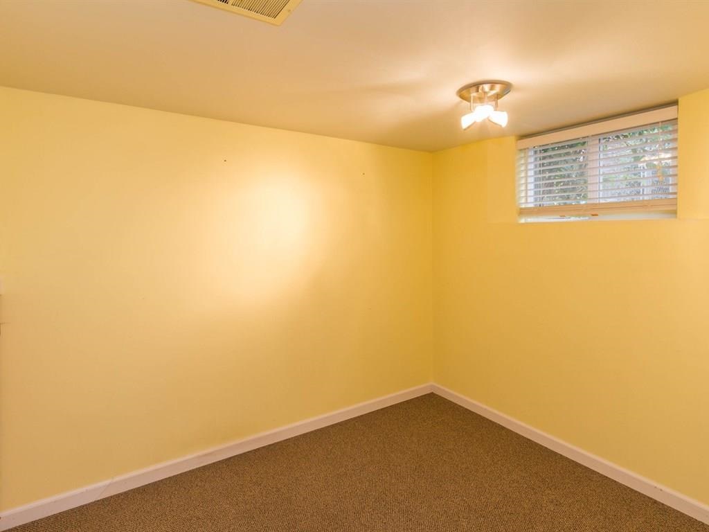 2411 W Euclid - Photo 11