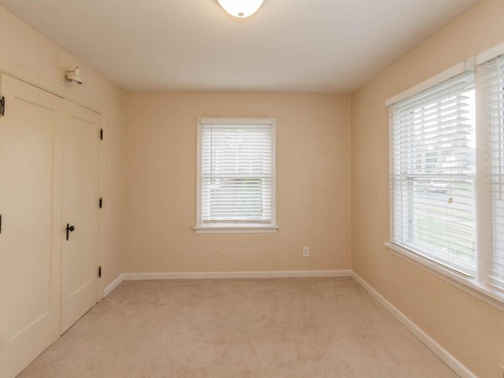 2411 W Euclid - Photo 7