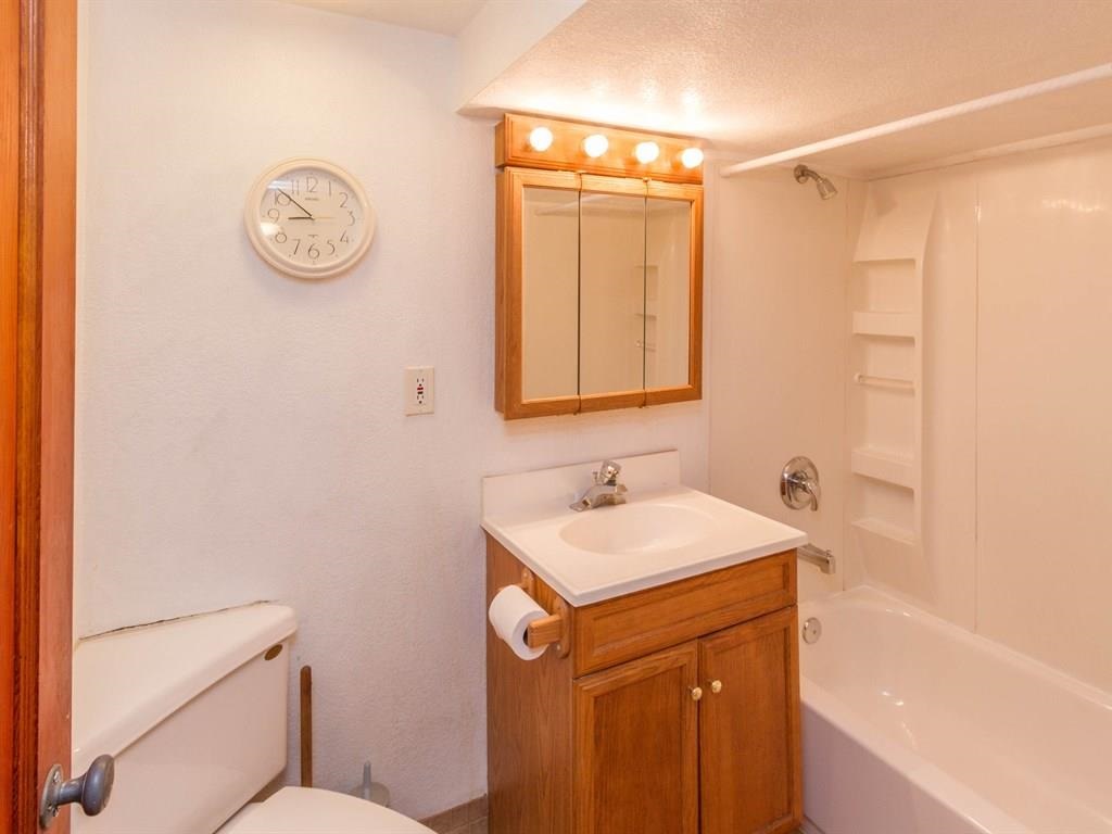 2411 W Euclid - Photo 10