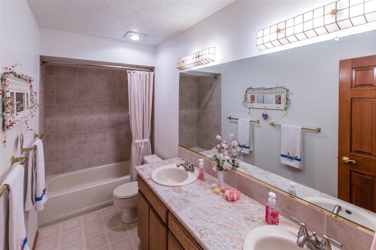 10019 N Quinault Ct - Photo 14