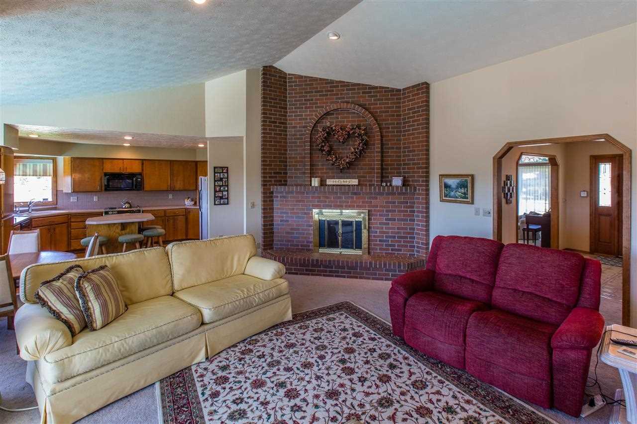 10019 N Quinault Ct - Photo 7