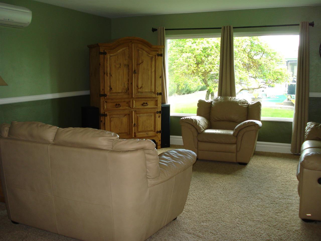 515 SE MITCHUM - Photo 3