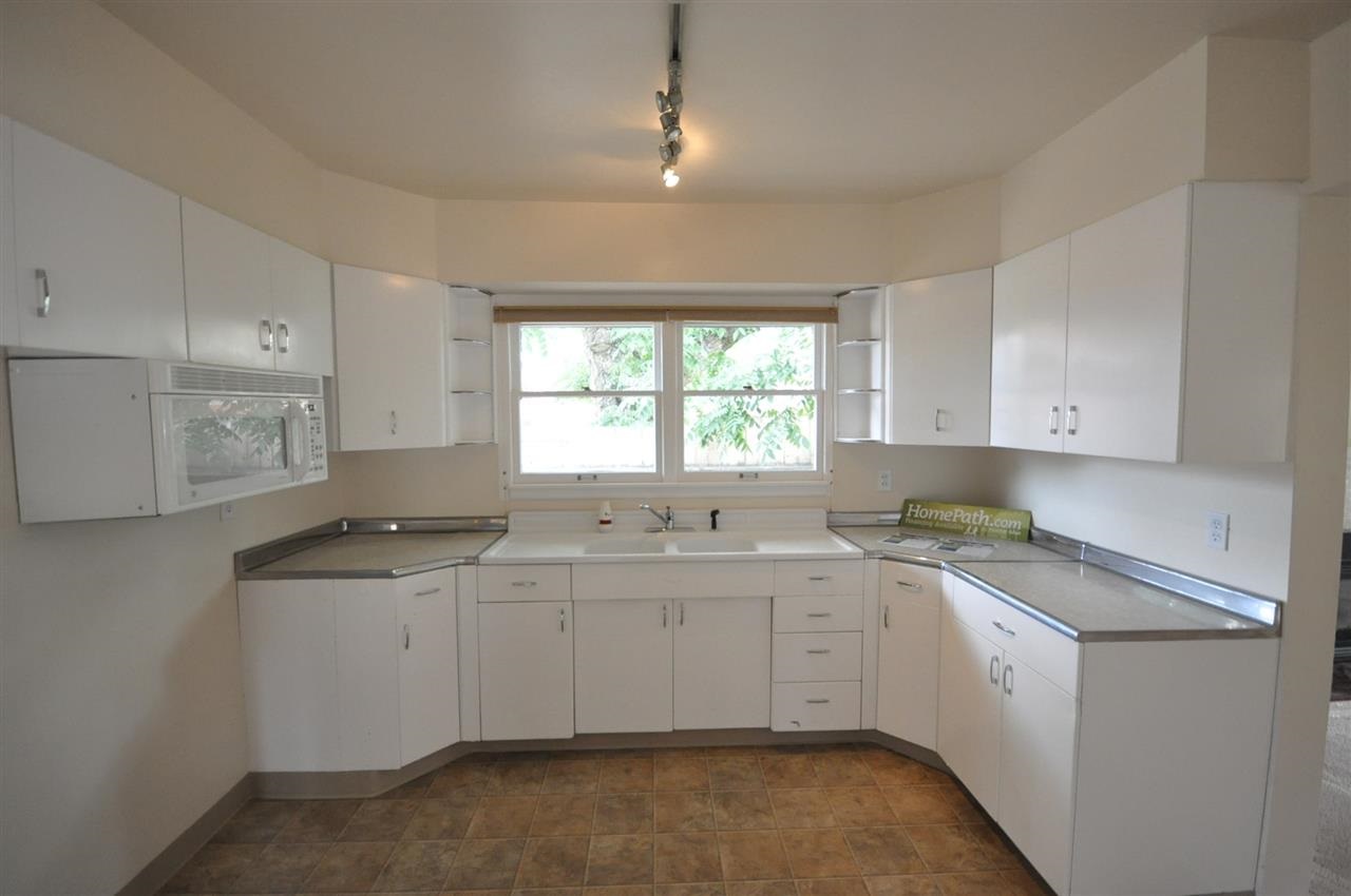 3147 E 30TH Ave - Photo 7