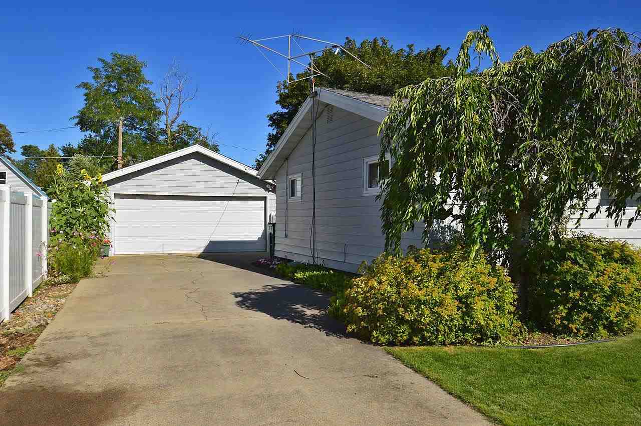 411 S Leta Rd - Photo 15