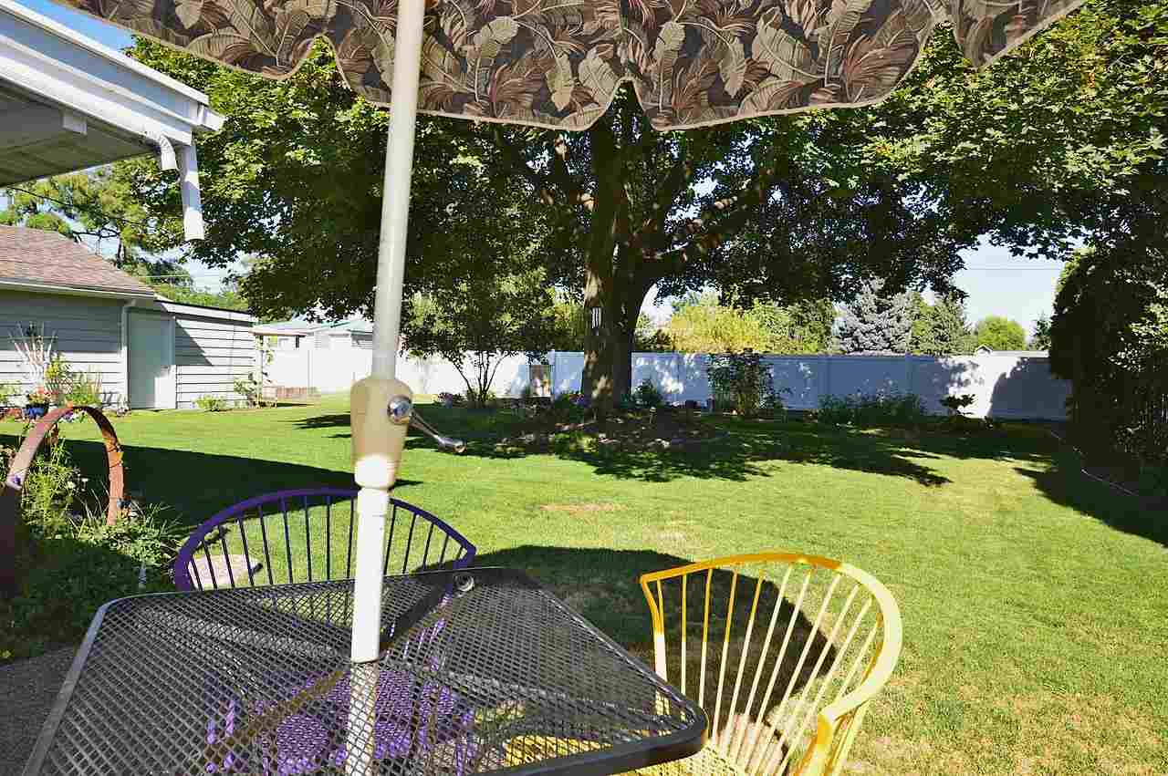 411 S Leta Rd - Photo 17