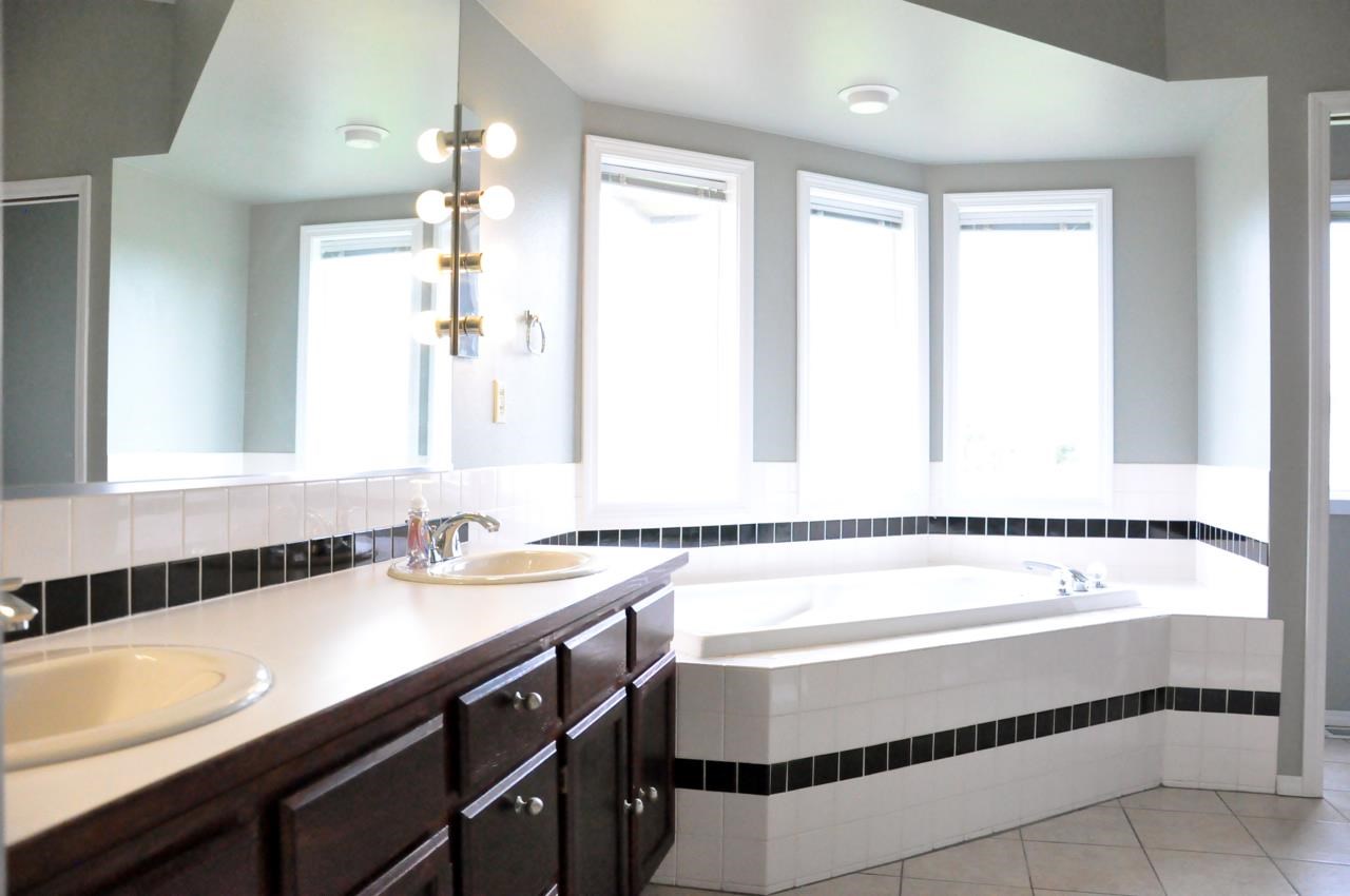 4709 E 35th Ct - Photo 6