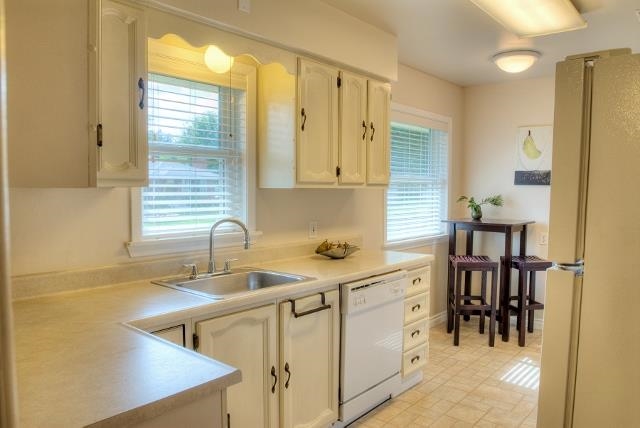 5740 N Alameda Blvd - Photo 9