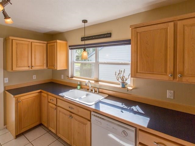 2007 E 16th Ave - Photo 9