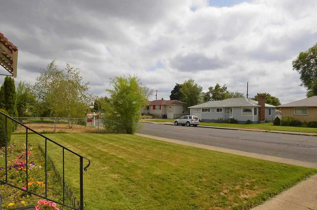 317 E Empire Ave - Photo 15