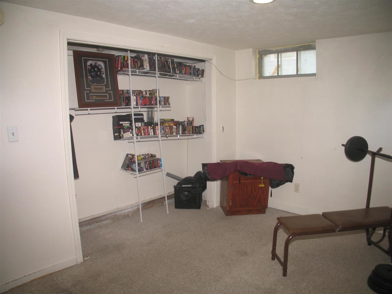 1634 E Broad - Photo 11