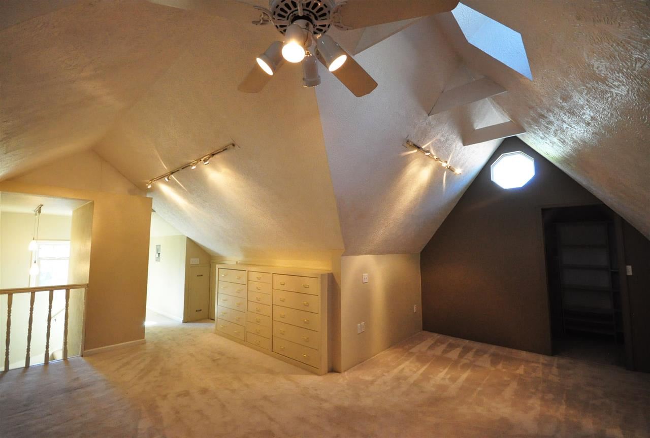 915 W 29th - Photo 13