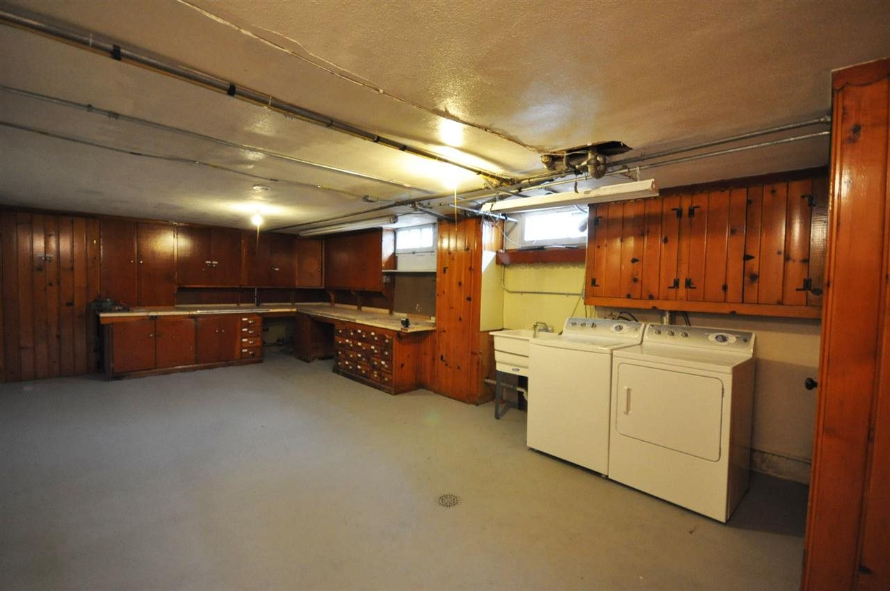 915 W 29th - Photo 18
