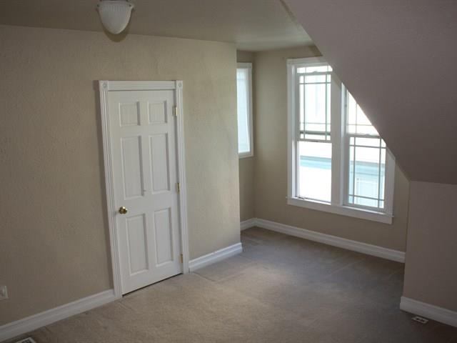 408 E 7th - Photo 13