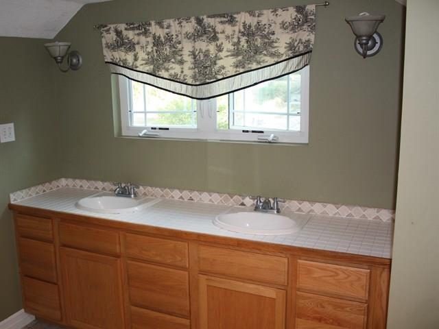 408 E 7th - Photo 17