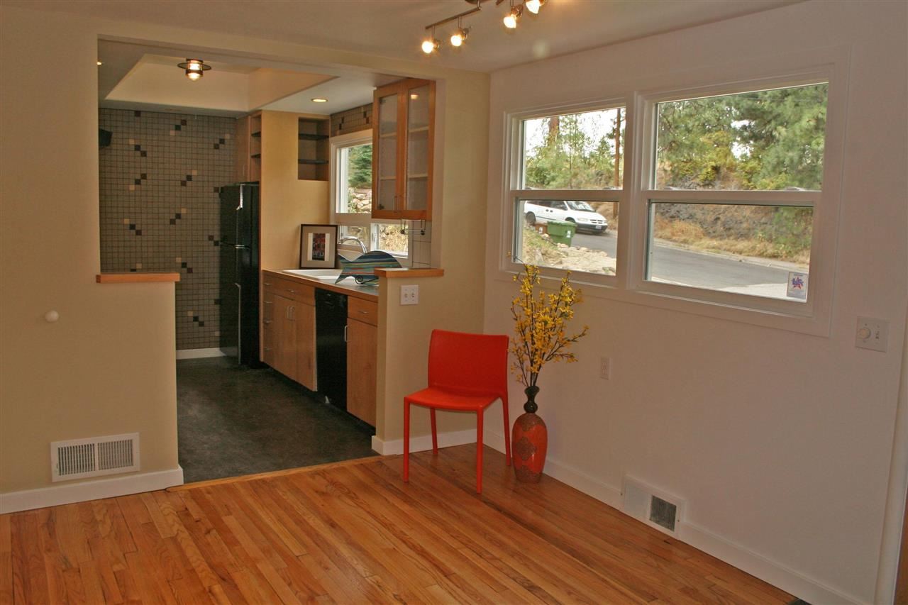 1224 E 15th Ave - Photo 4