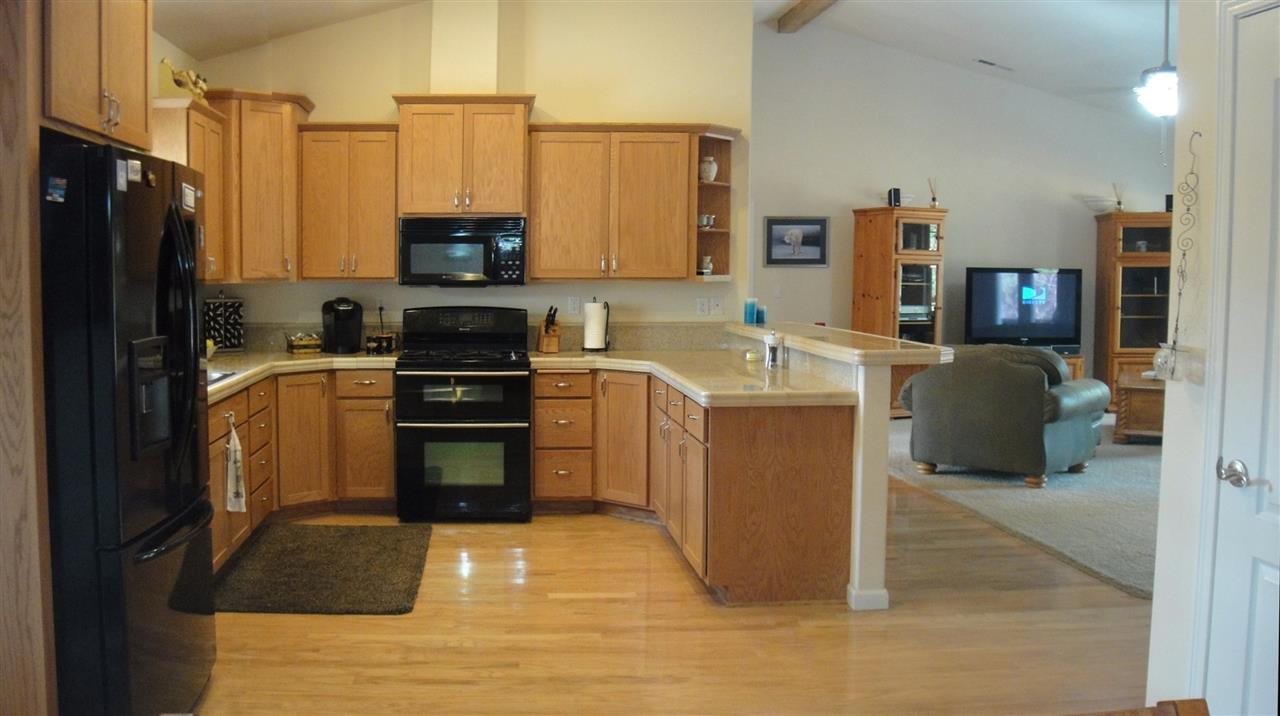 1219 E Slaton Ln - Photo 5