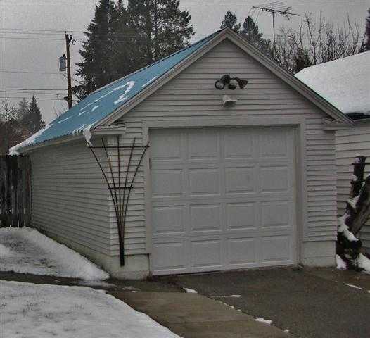 812 W 4th St - Photo 14