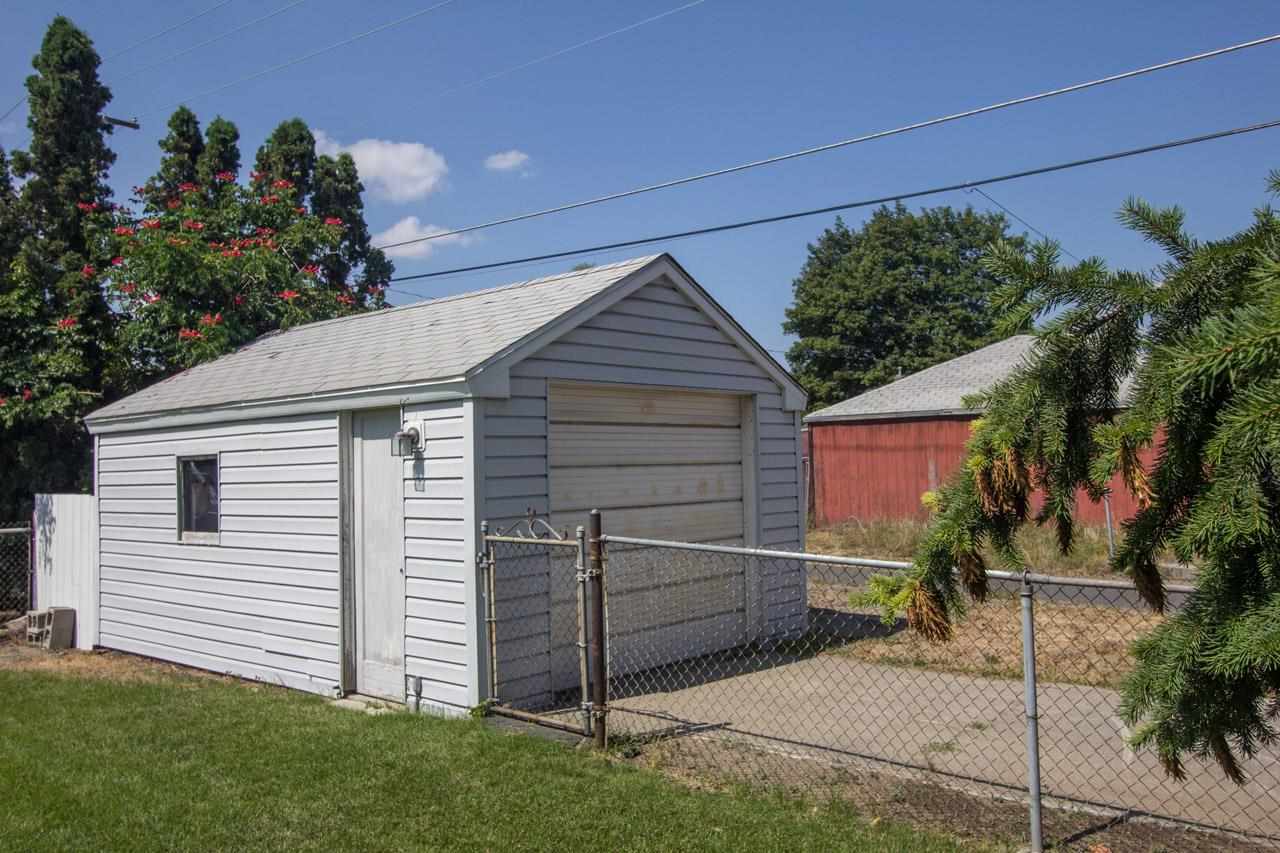 2604 W Broad Ave - Photo 7