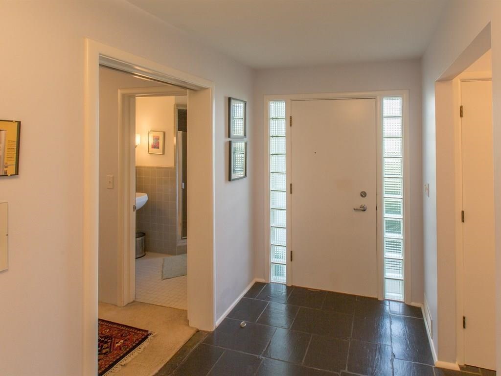 3818 S Skyview Dr - Photo 3