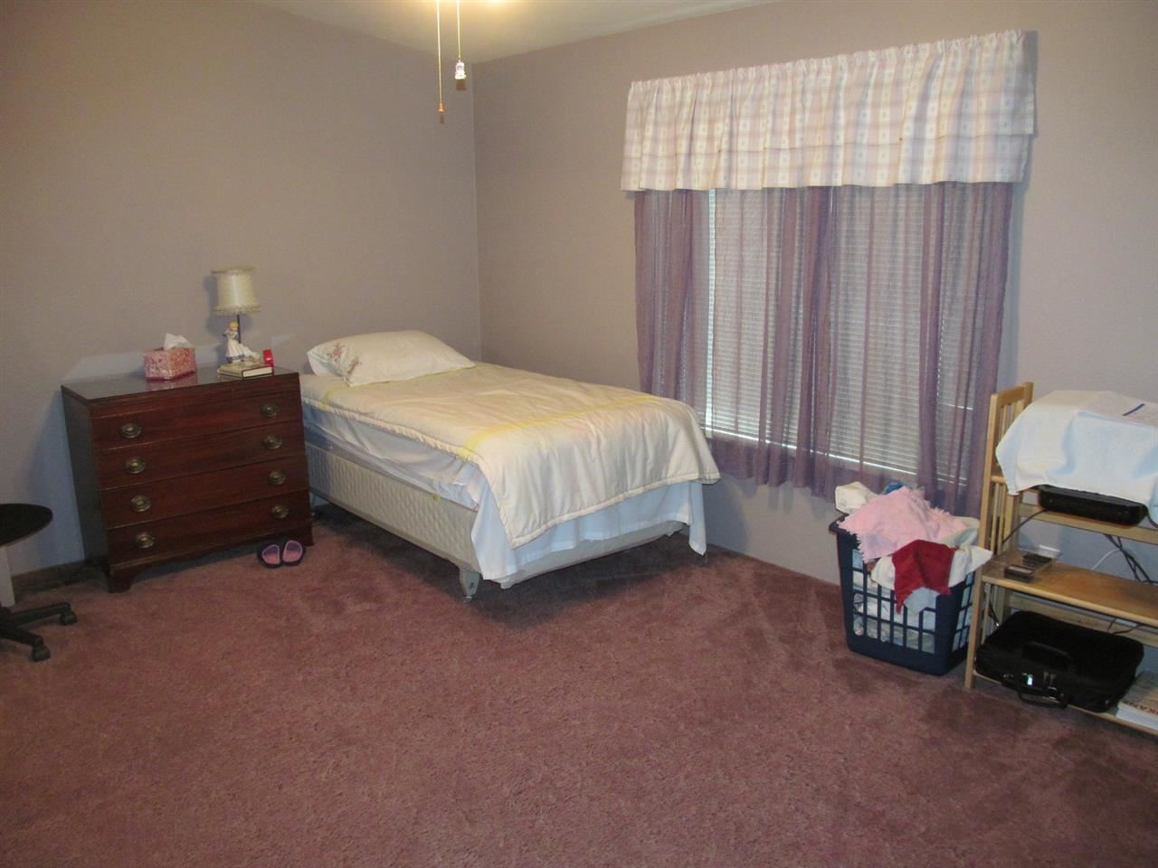 10517 E 14th Ave - Photo 10