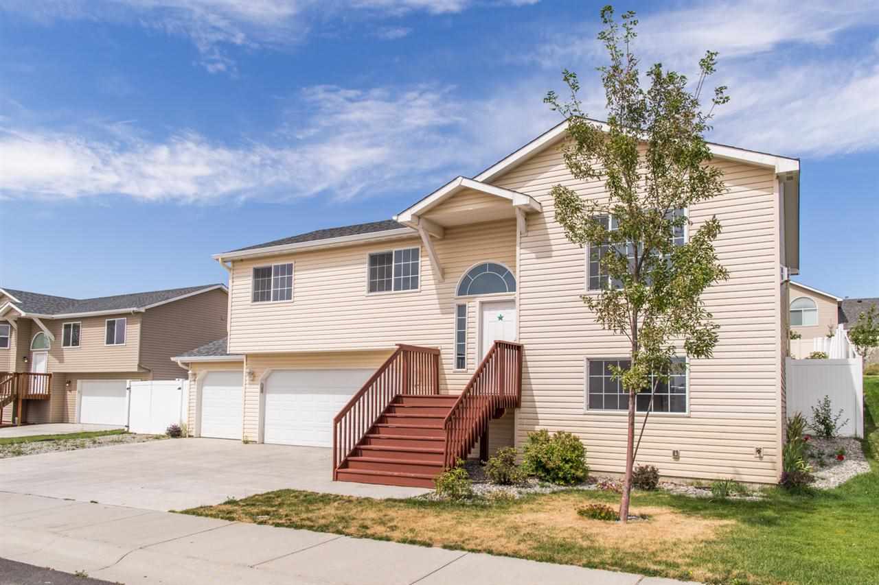 805 E Angie Ave - Photo 1