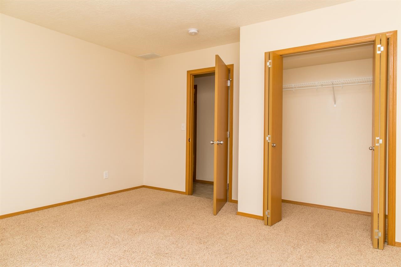 805 E Angie Ave - Photo 16