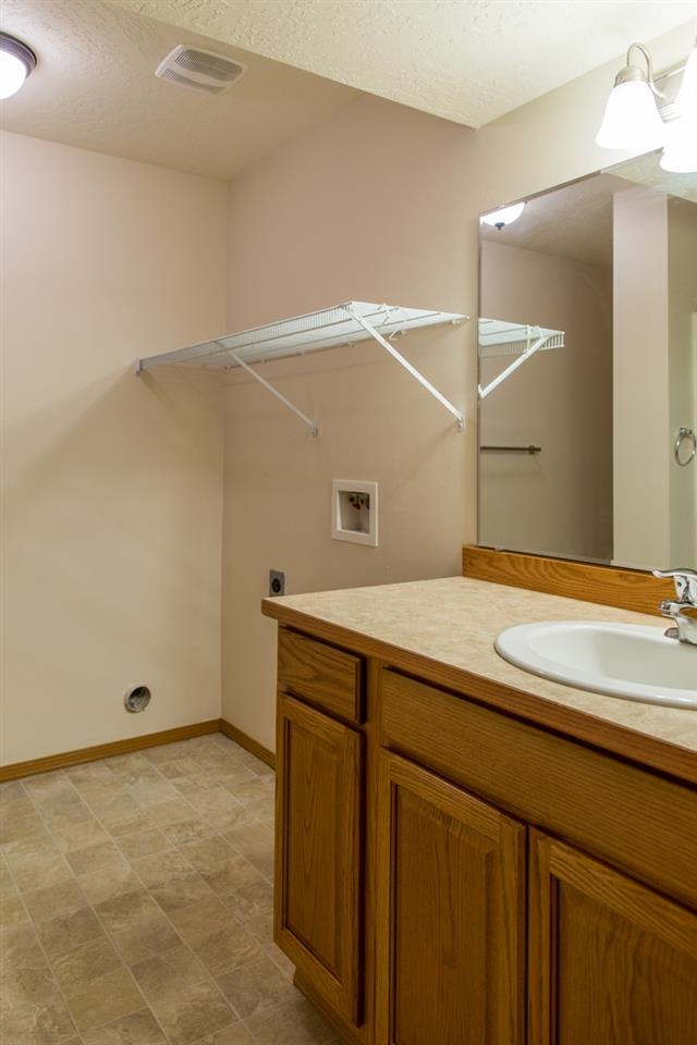 805 E Angie Ave - Photo 18