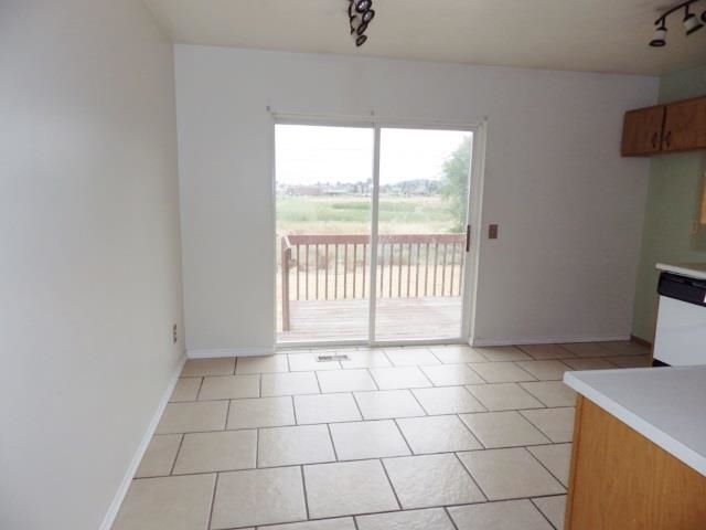 914 N Minnie St - Photo 4