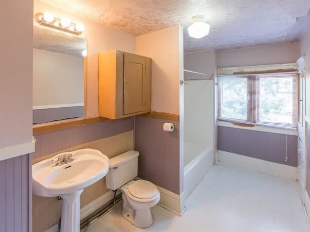 2211 W Sharp - Photo 13