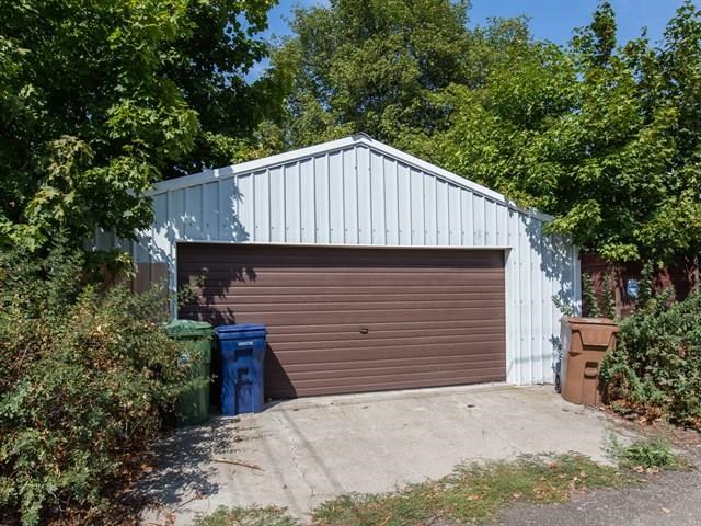 2211 W Sharp - Photo 16