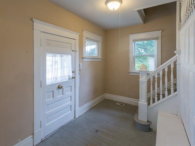 2211 W Sharp - Photo 4