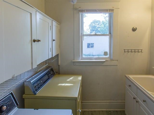 2211 W Sharp - Photo 8