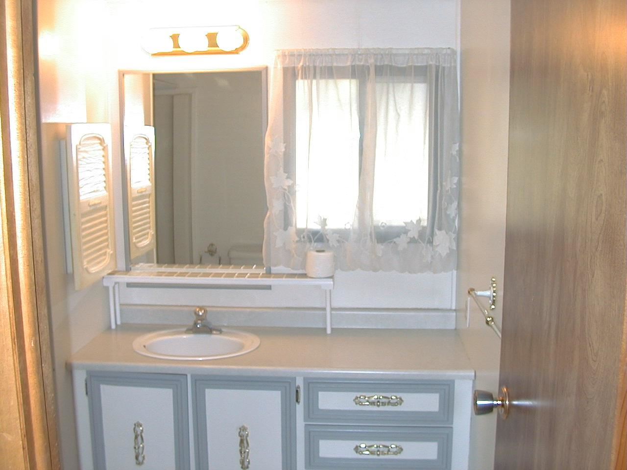 18510 E Mountain View Ave - Photo 9