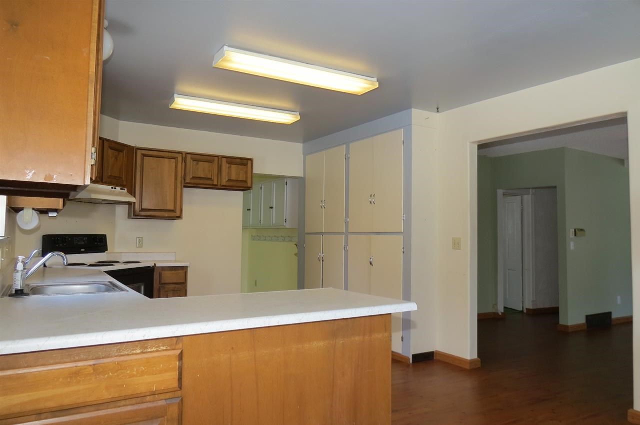 455 W Spokane Ave - Photo 3